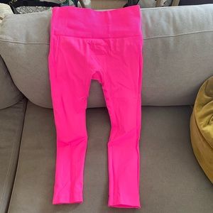 Touché LA neon pink leggings